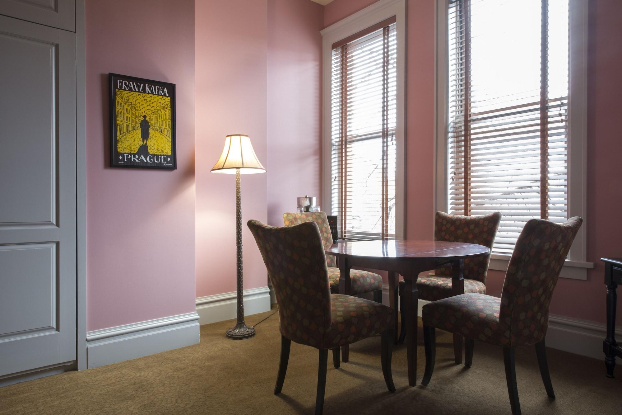 Montvale (adults Only) 3*