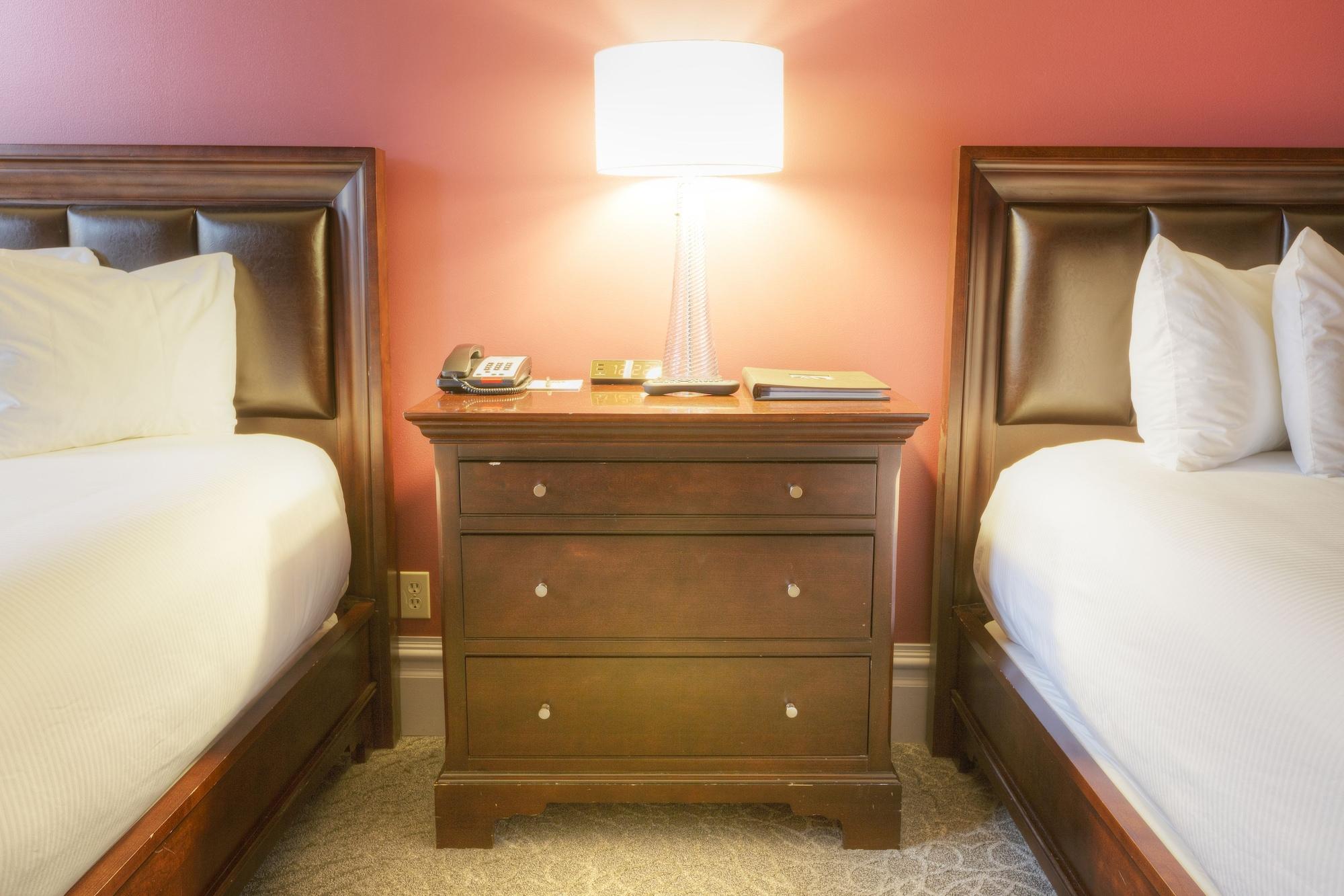 Montvale (adults Only)